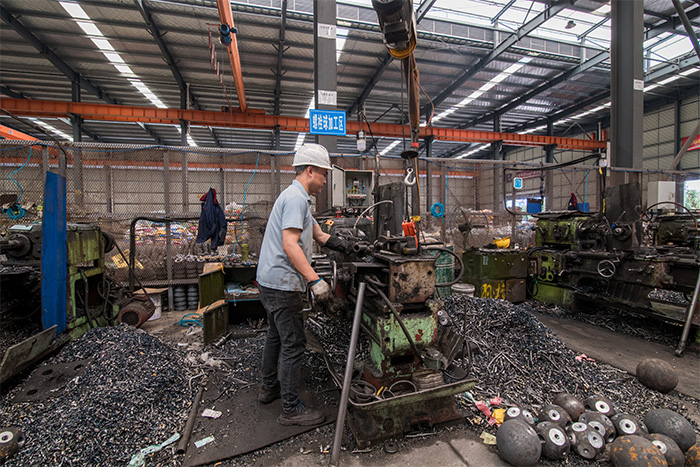 德阳网架配件-螺栓球加工车间